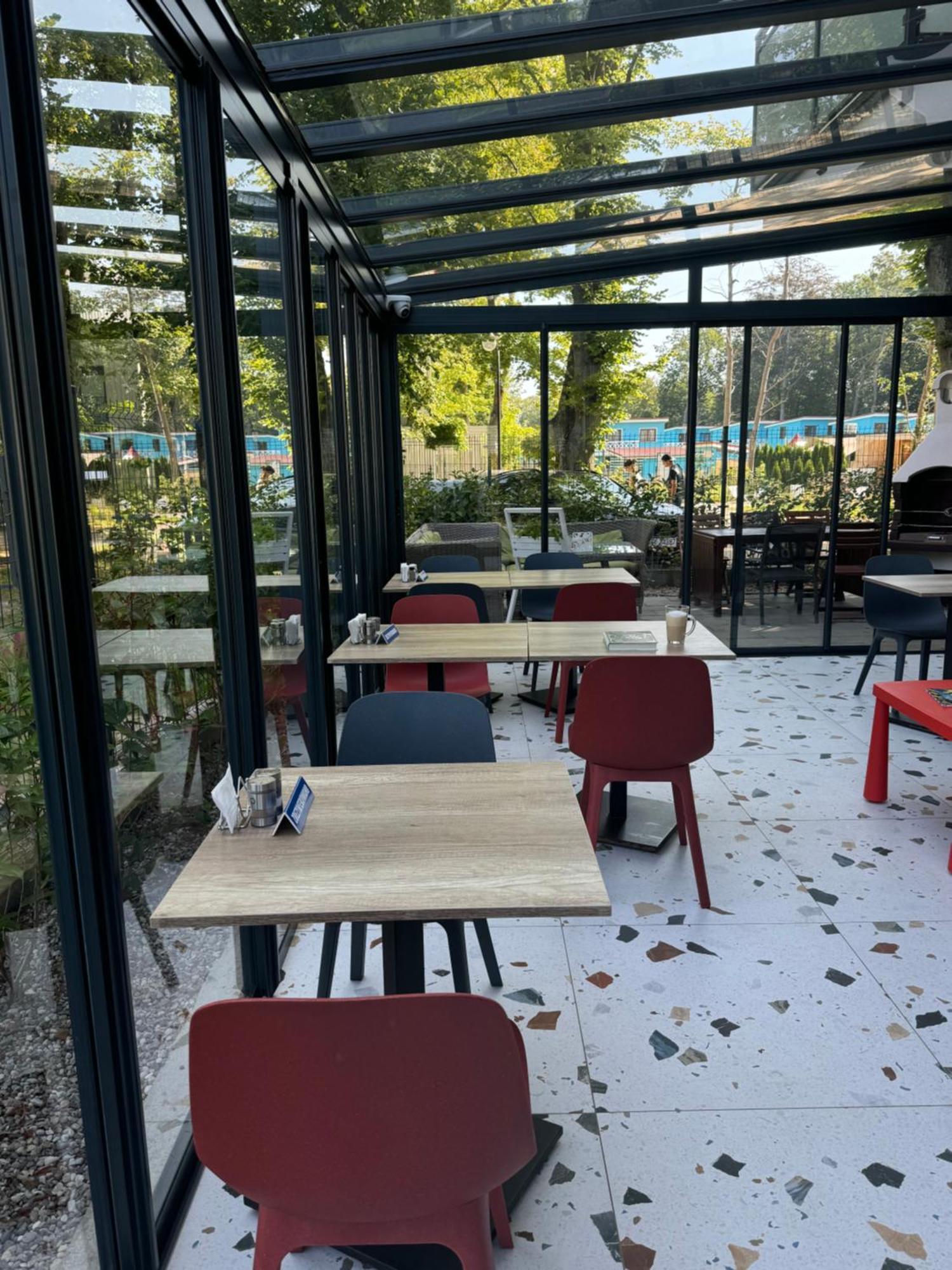 Holiday Siesta Pensjonat, Domki 里沃 外观 照片